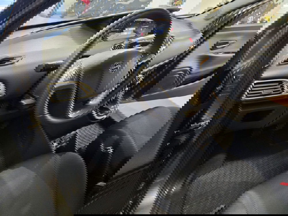 Lancia Ypsilon usata a Rimini (7)