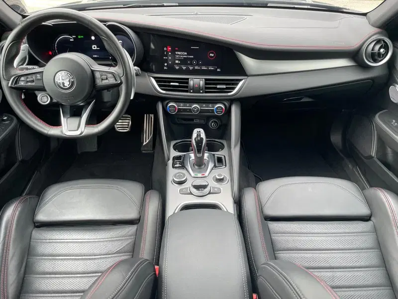 Alfa Romeo Giulia usata a Ancona (10)