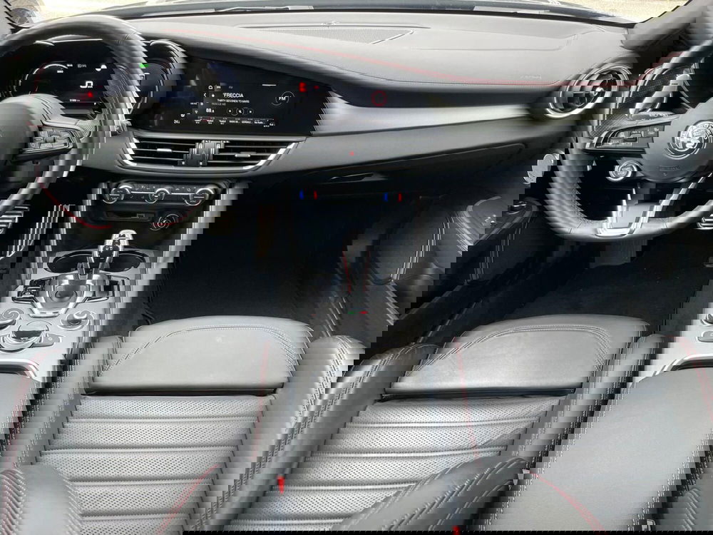 Alfa Romeo Giulia usata a Ancona (10)