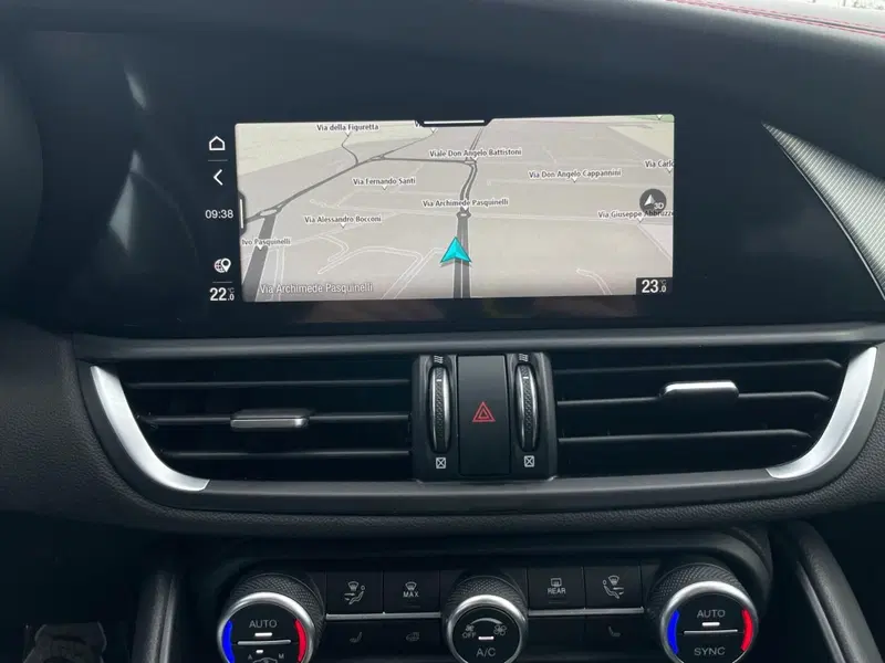 Alfa Romeo Giulia usata a Ancona (13)