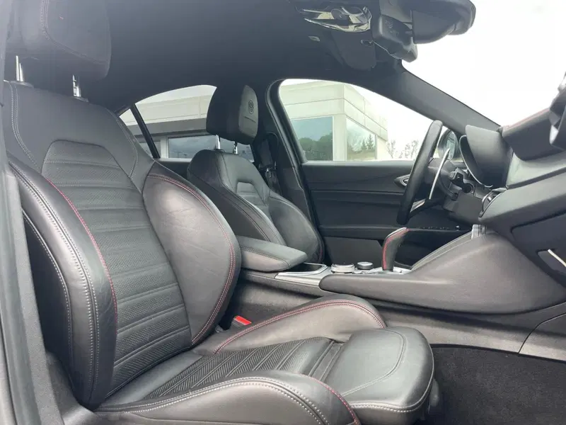 Alfa Romeo Giulia usata a Ancona (15)