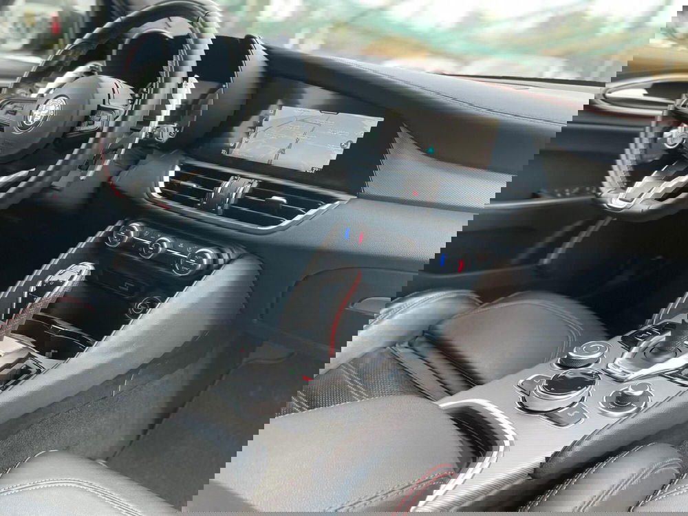 Alfa Romeo Giulia usata a Ancona (16)