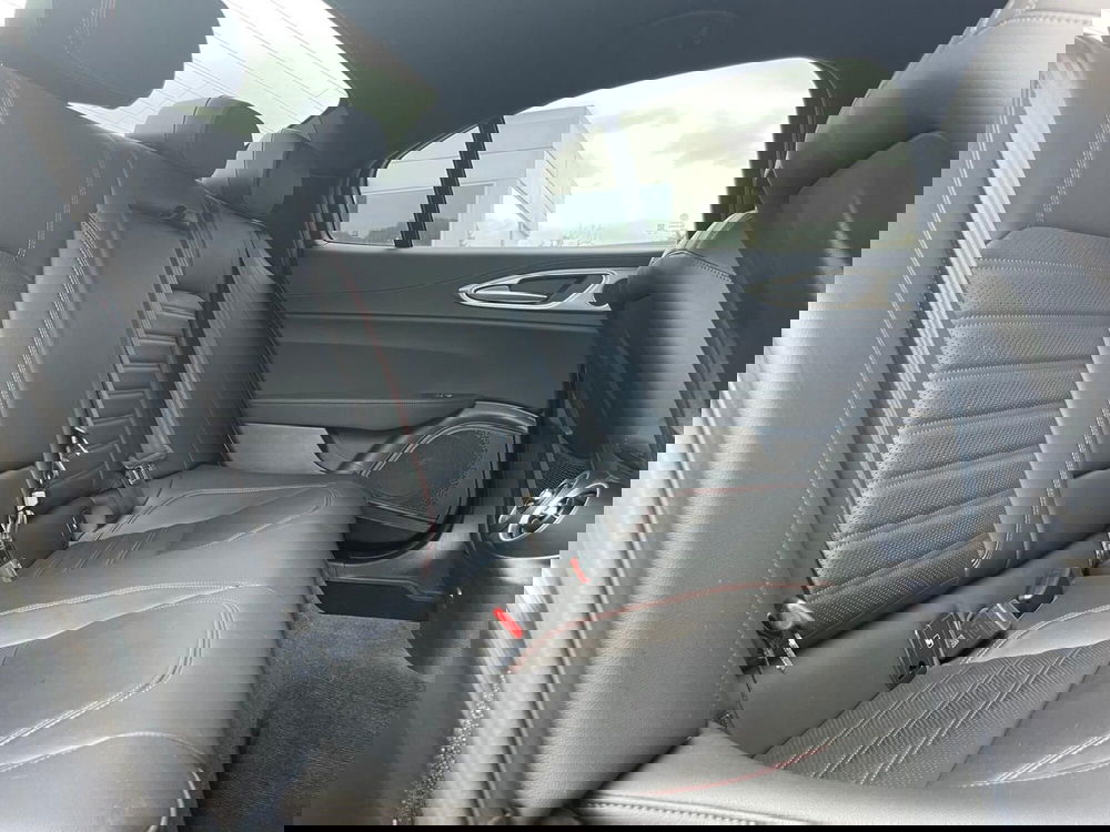 Alfa Romeo Giulia usata a Ancona (17)