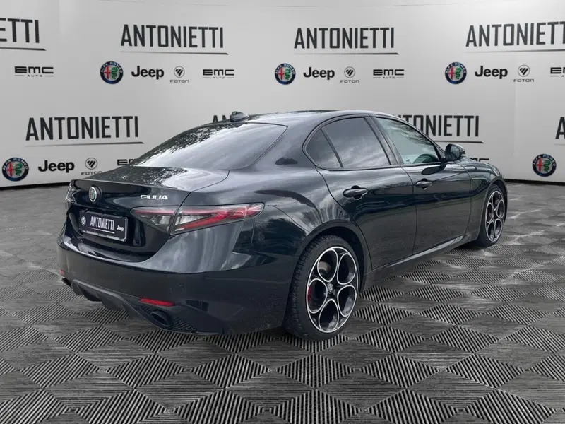 Alfa Romeo Giulia usata a Ancona (5)