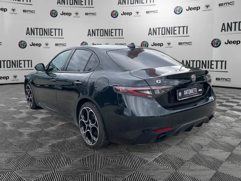 Alfa Romeo Giulia usata a Ancona (7)
