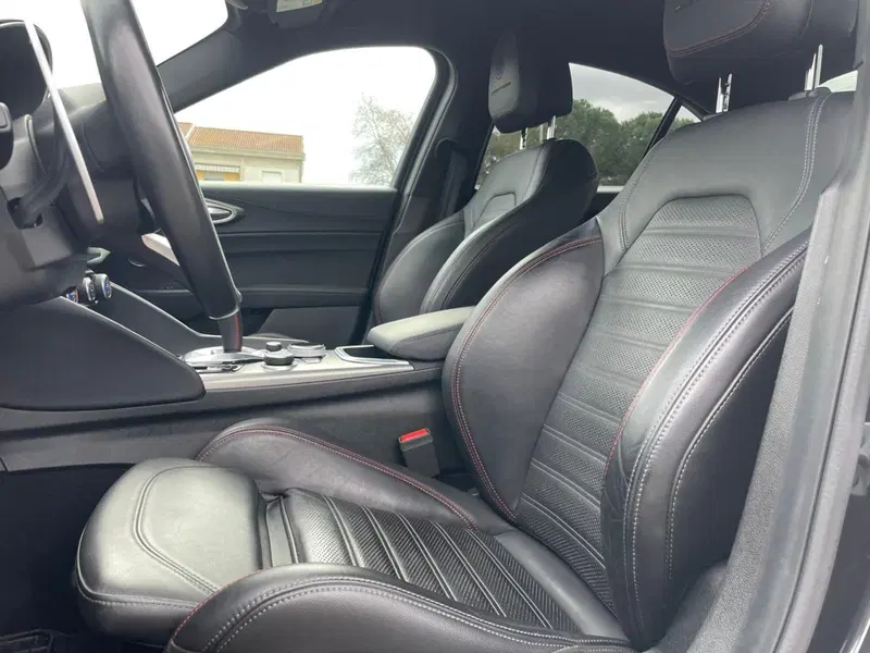 Alfa Romeo Giulia usata a Ancona (9)