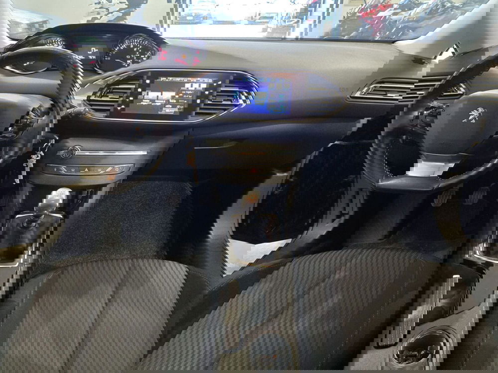 Peugeot 308 SW usata a Rimini (7)