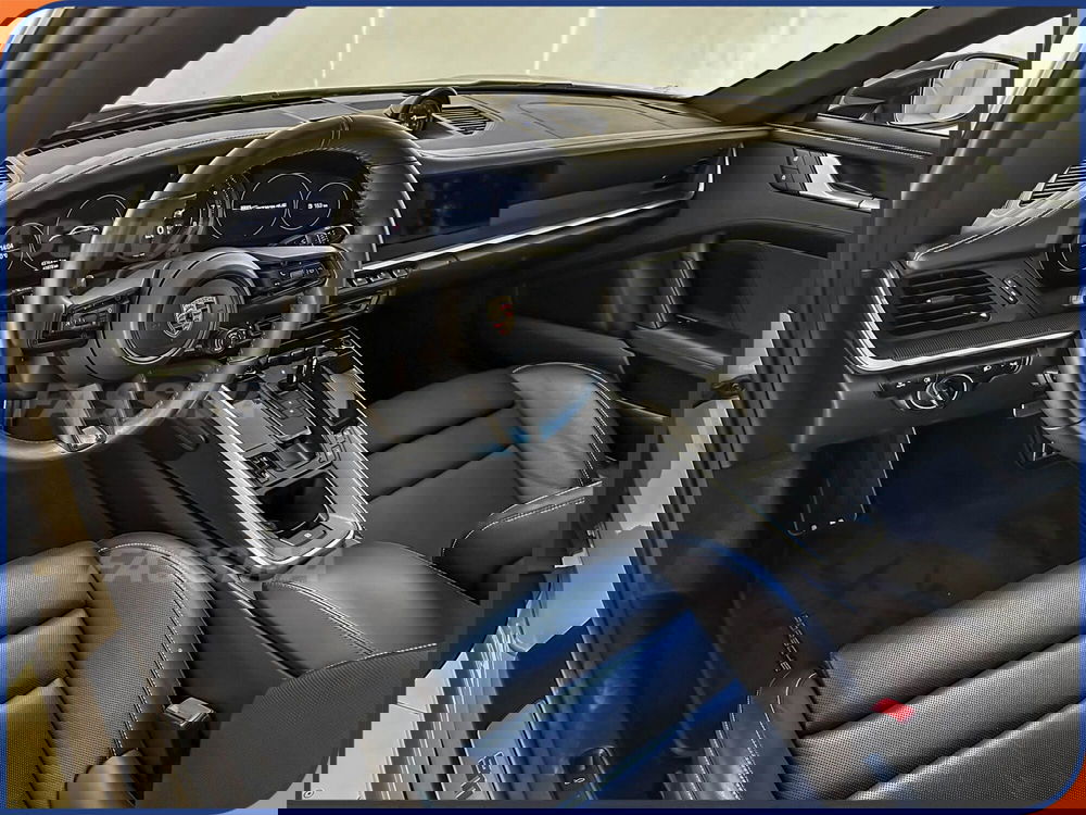 Porsche 911 Coupé usata a Milano (9)