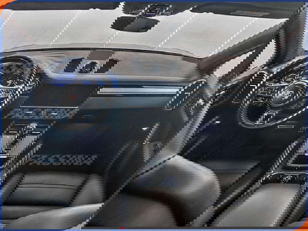 Porsche Cayenne usata a Milano (11)