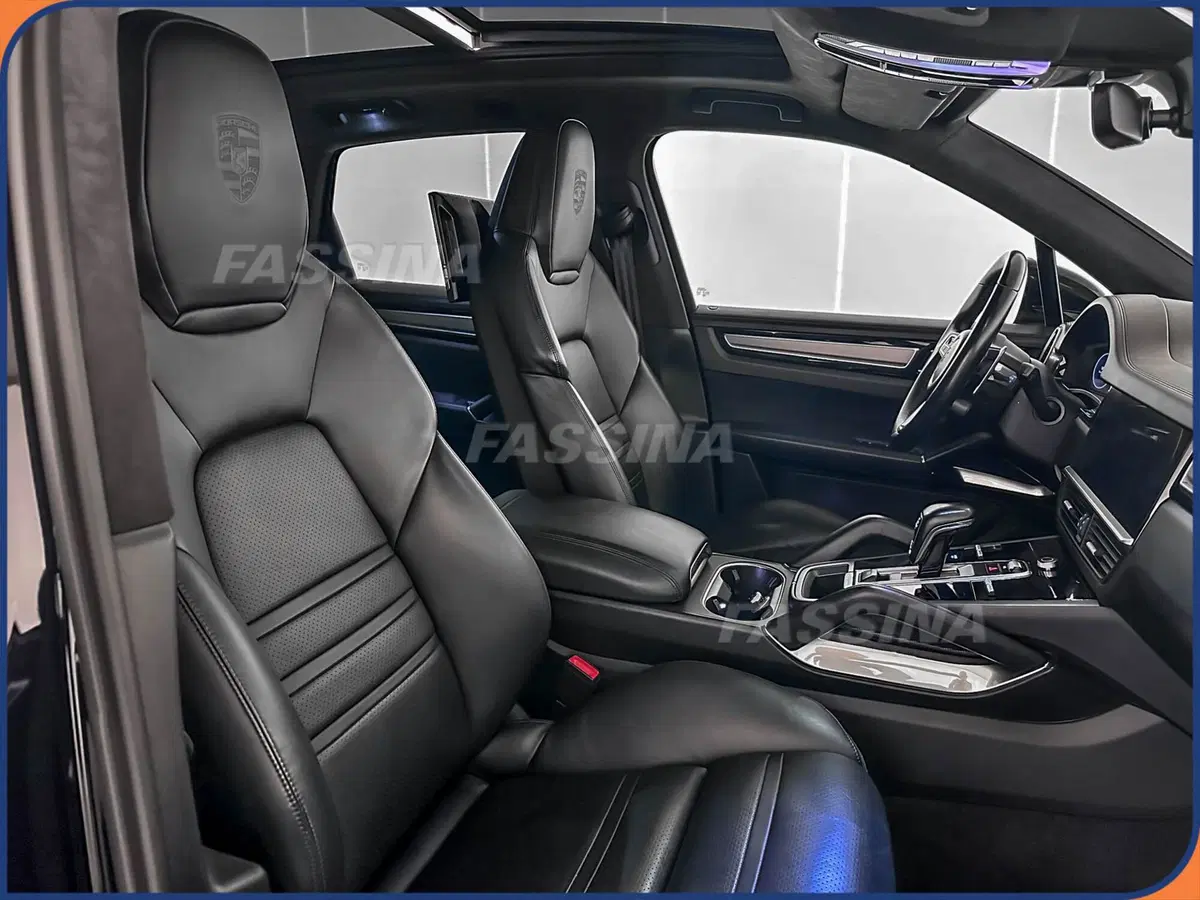 Porsche Cayenne usata a Milano (16)