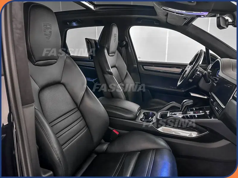 Porsche Cayenne usata a Milano (16)
