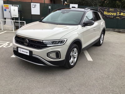 Volkswagen T-Roc 1.0 TSI Life del 2023 usata a Chiavari