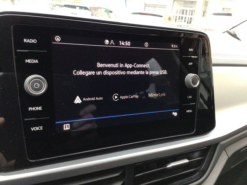 Volkswagen T-Roc usata a Genova (15)