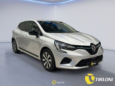 Renault Clio Full Hybrid E-Tech 145 CV 5 porte Evolution del 2024 usata a Milano