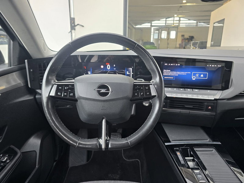 Opel Astra usata a Massa-Carrara (14)