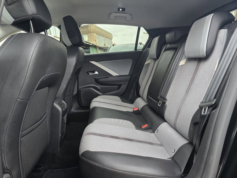 Opel Astra usata a Massa-Carrara (15)