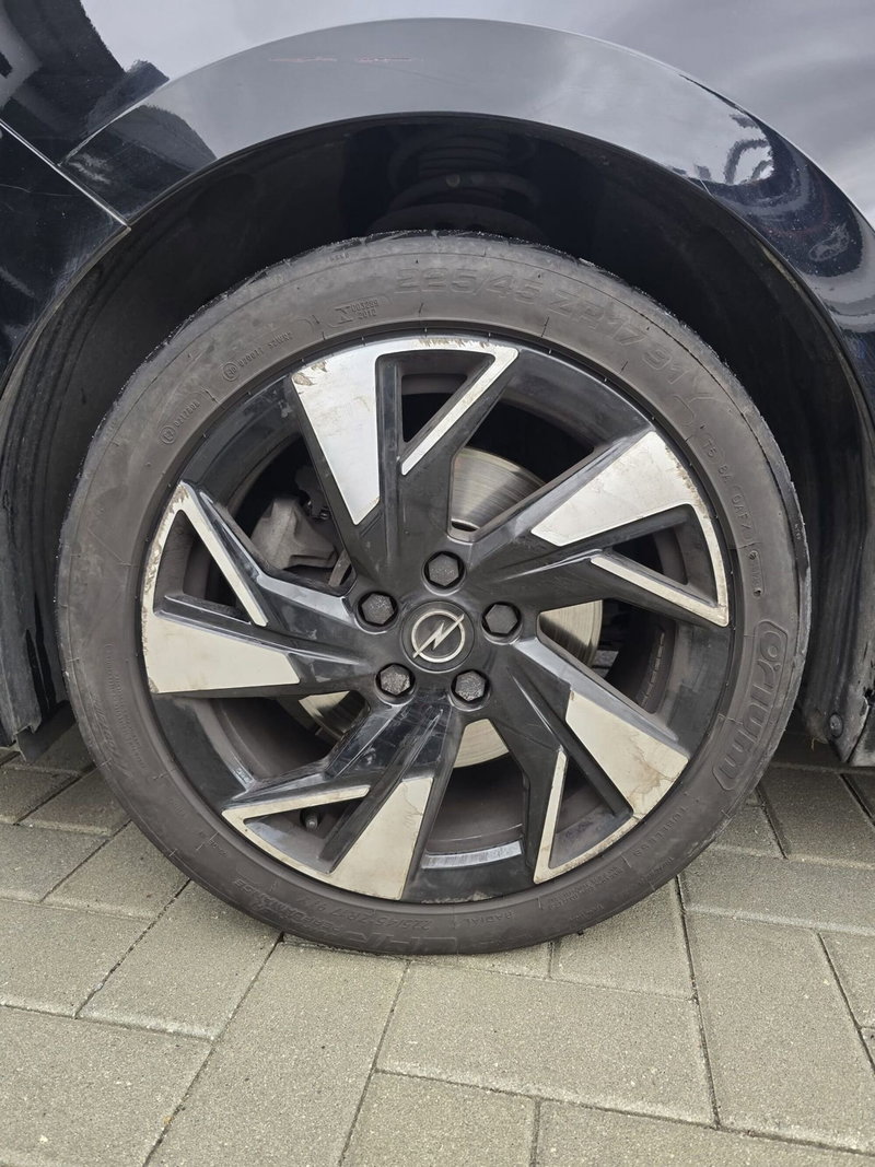 Opel Astra usata a Massa-Carrara (17)