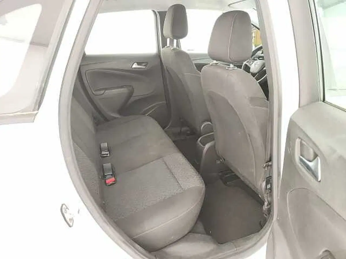 Opel Crossland X usata a Teramo (14)