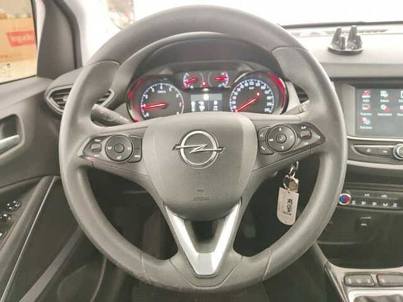 Opel Crossland X usata a Teramo (17)