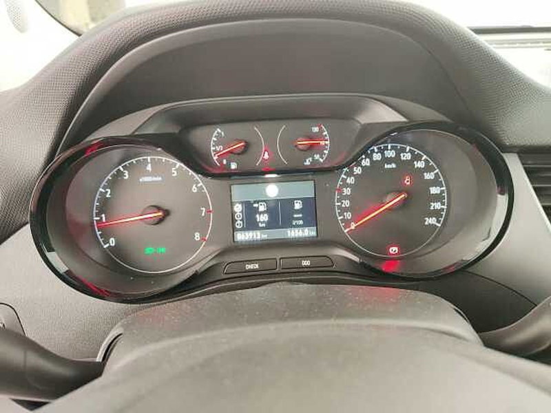 Opel Crossland X usata a Teramo (18)