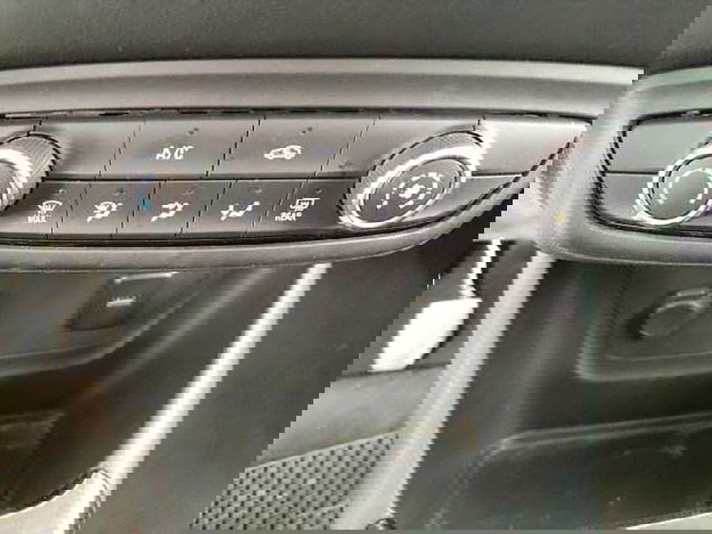 Opel Crossland X usata a Teramo (20)