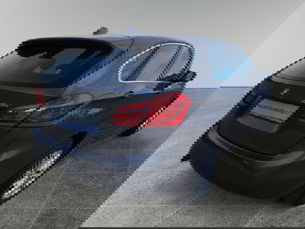 BMW Serie 2 Active Tourer usata a Bari (11)