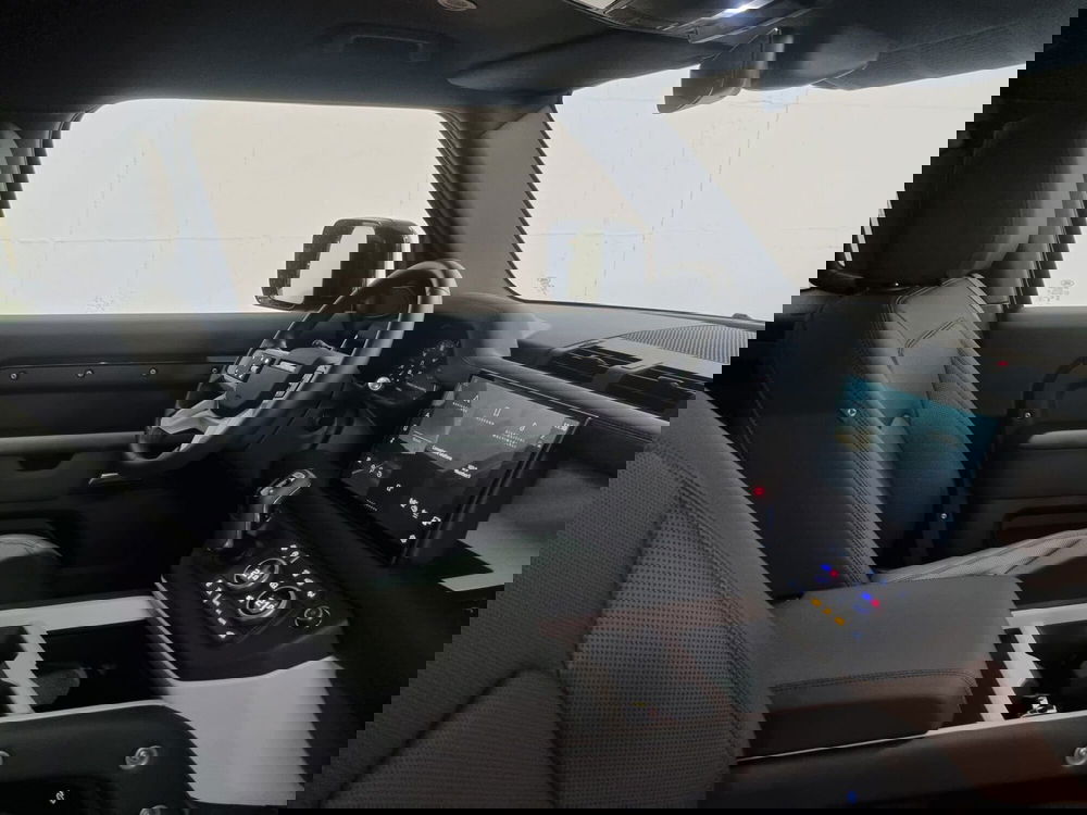 Land Rover Defender usata a Brescia (3)