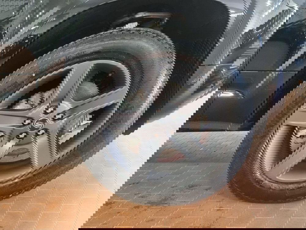 Land Rover Defender usata a Brescia (9)