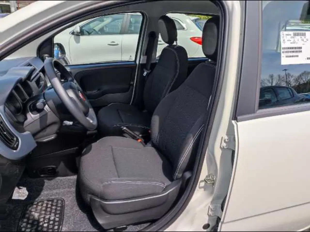 Fiat Panda Cross nuova a Roma (11)