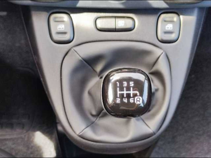 Fiat Panda Cross nuova a Roma (15)