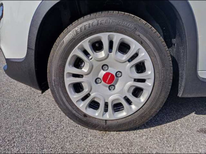 Fiat Panda Cross nuova a Roma (17)