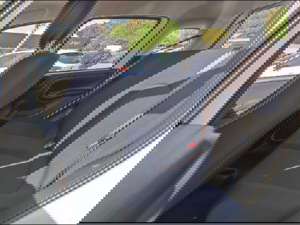 Fiat Panda Cross nuova a Roma (9)