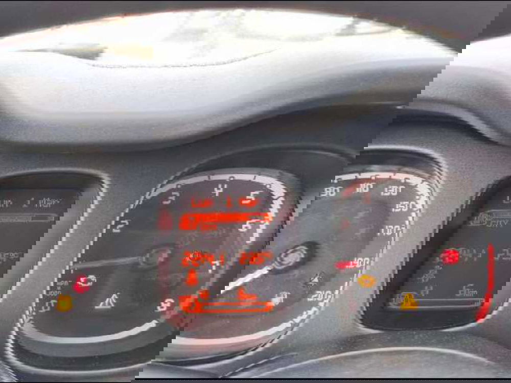 Fiat Panda Cross nuova a Roma (12)