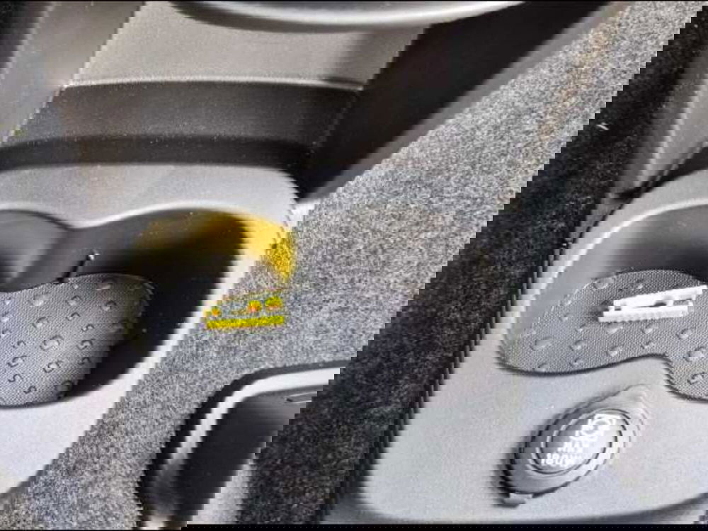 Fiat Panda Cross nuova a Roma (16)