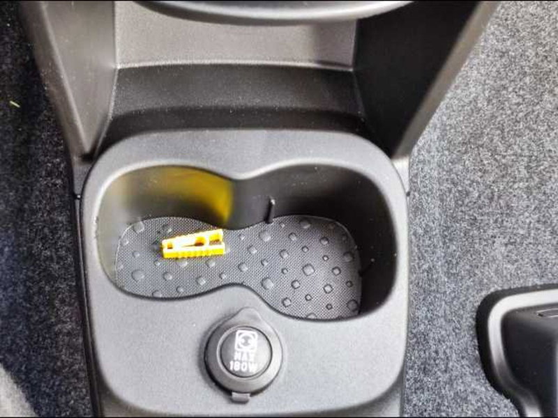 Fiat Panda Cross nuova a Roma (16)