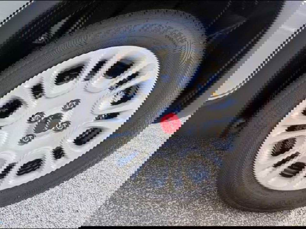 Fiat Panda Cross nuova a Roma (17)