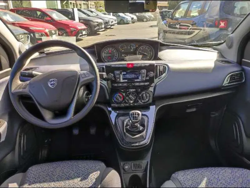 Lancia Ypsilon nuova a Roma (10)