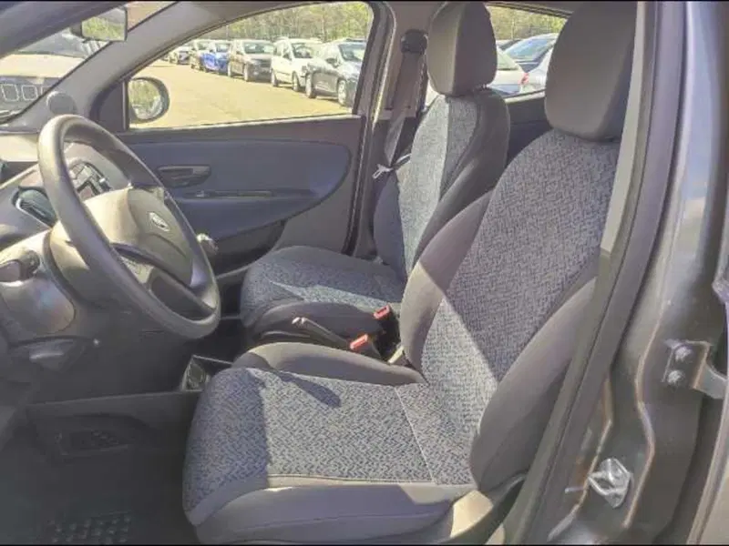 Lancia Ypsilon nuova a Roma (11)