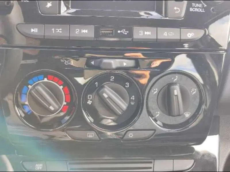Lancia Ypsilon nuova a Roma (14)