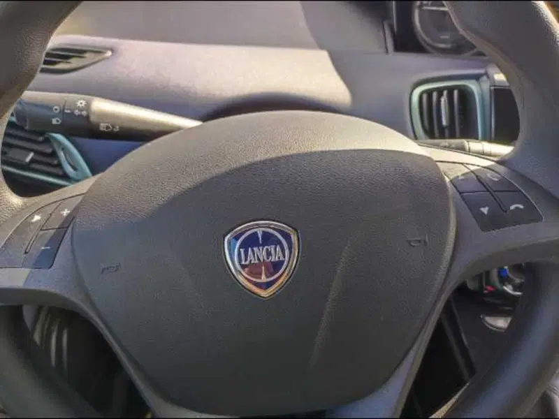 Lancia Ypsilon nuova a Roma (16)