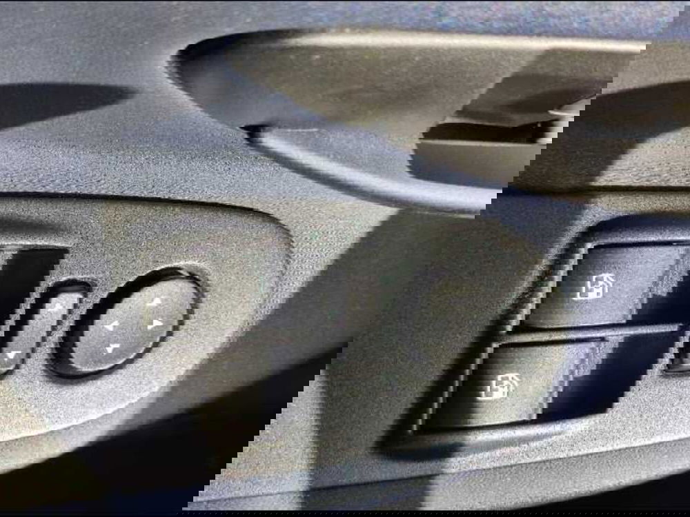 Lancia Ypsilon nuova a Roma (17)