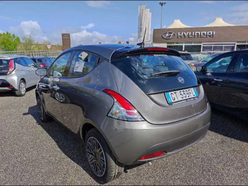 Lancia Ypsilon nuova a Roma (2)