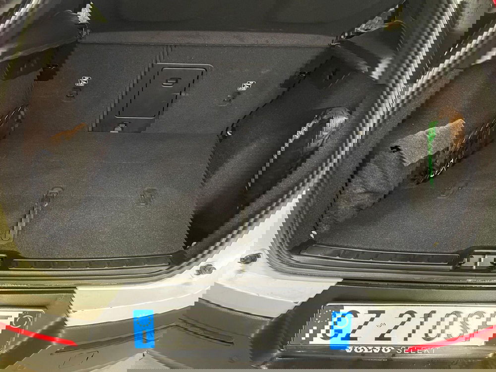 Volvo XC40 usata a Reggio Calabria (11)