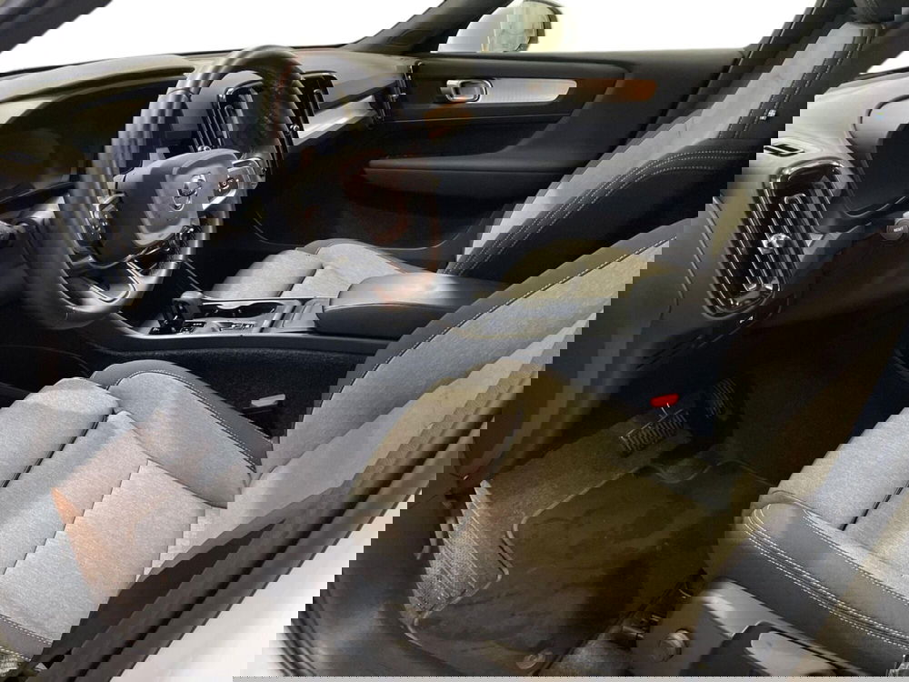 Volvo XC40 usata a Reggio Calabria (6)