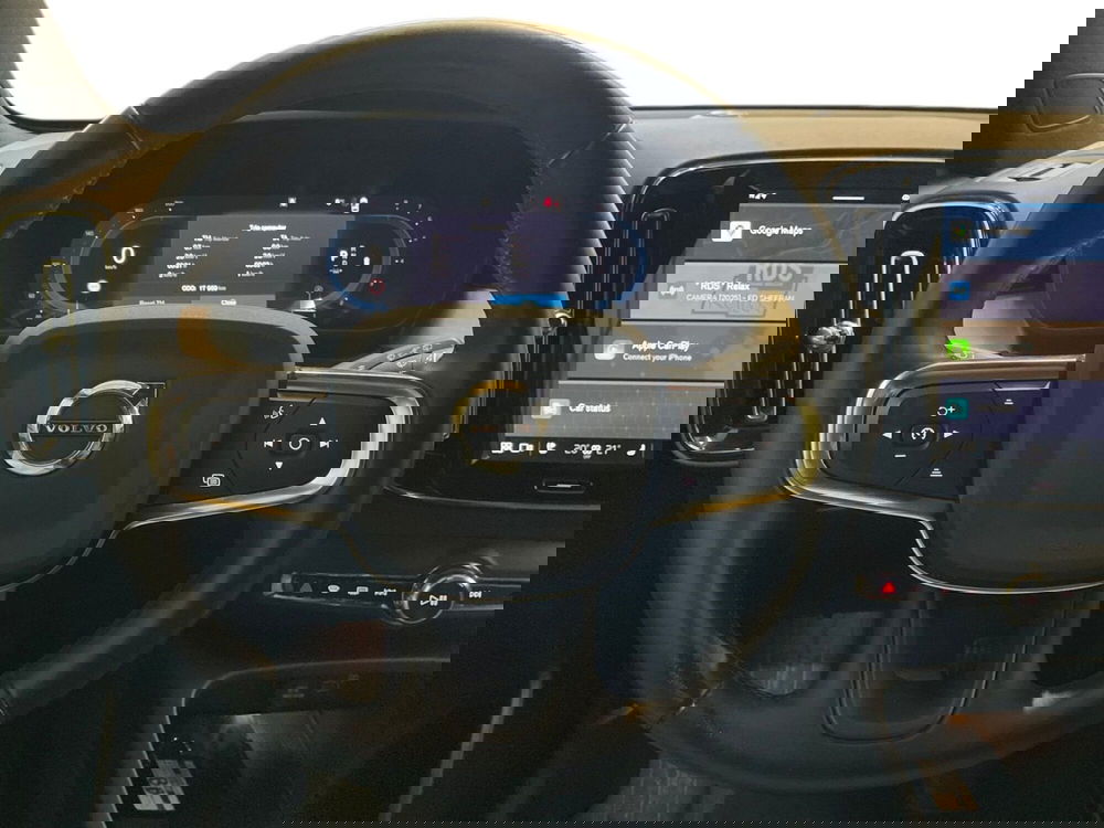 Volvo XC40 usata a Reggio Calabria (8)