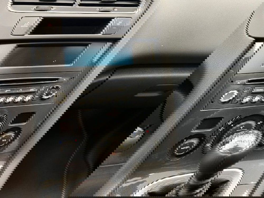 Peugeot 5008 usata a Asti (11)