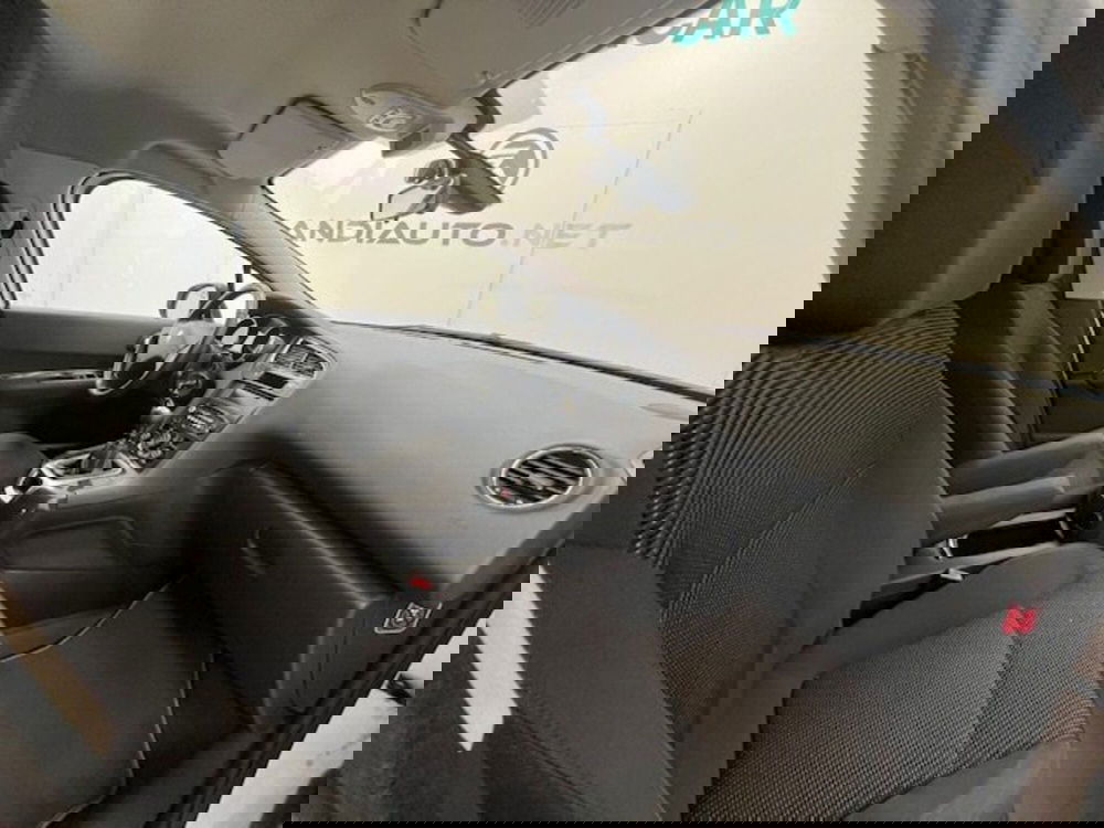 Peugeot 5008 usata a Asti (8)