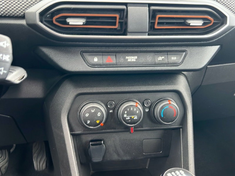 Dacia Sandero usata a Roma (18)