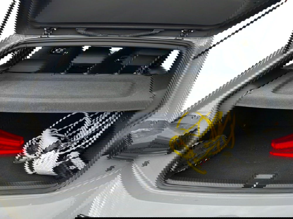 Cupra Born usata a Roma (10)