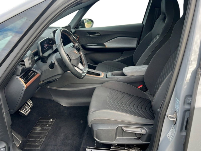 Cupra Born usata a Roma (11)